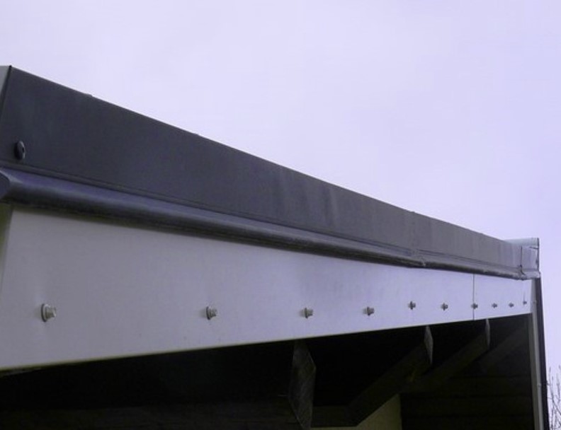 planche de rive toiture