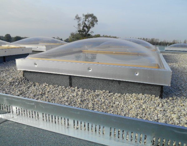 skydome sur toit plat